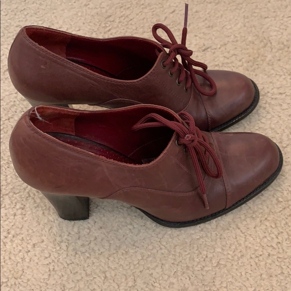 Marc Jacobs Lace-Up Oxford Pumps Size 8 Burgundy - Picture 3 of 7